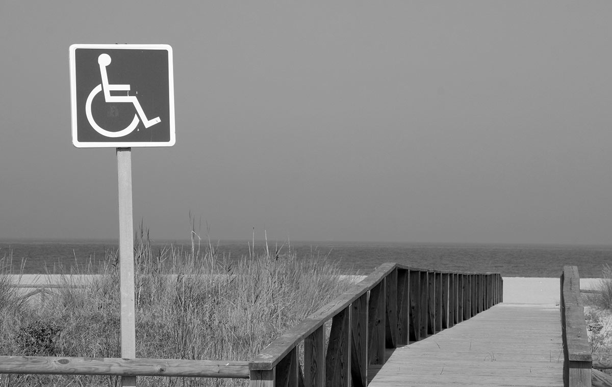 Barrierefreies Webdesign Berlin - Paul Vetter - Foto zeigt einen barrierefreien Zugang zu einem Strand